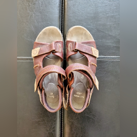 Clarks Raffe Coast Sandals - Picture 3 of 10